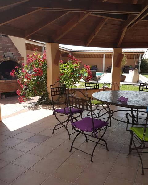House near Tarn with pool