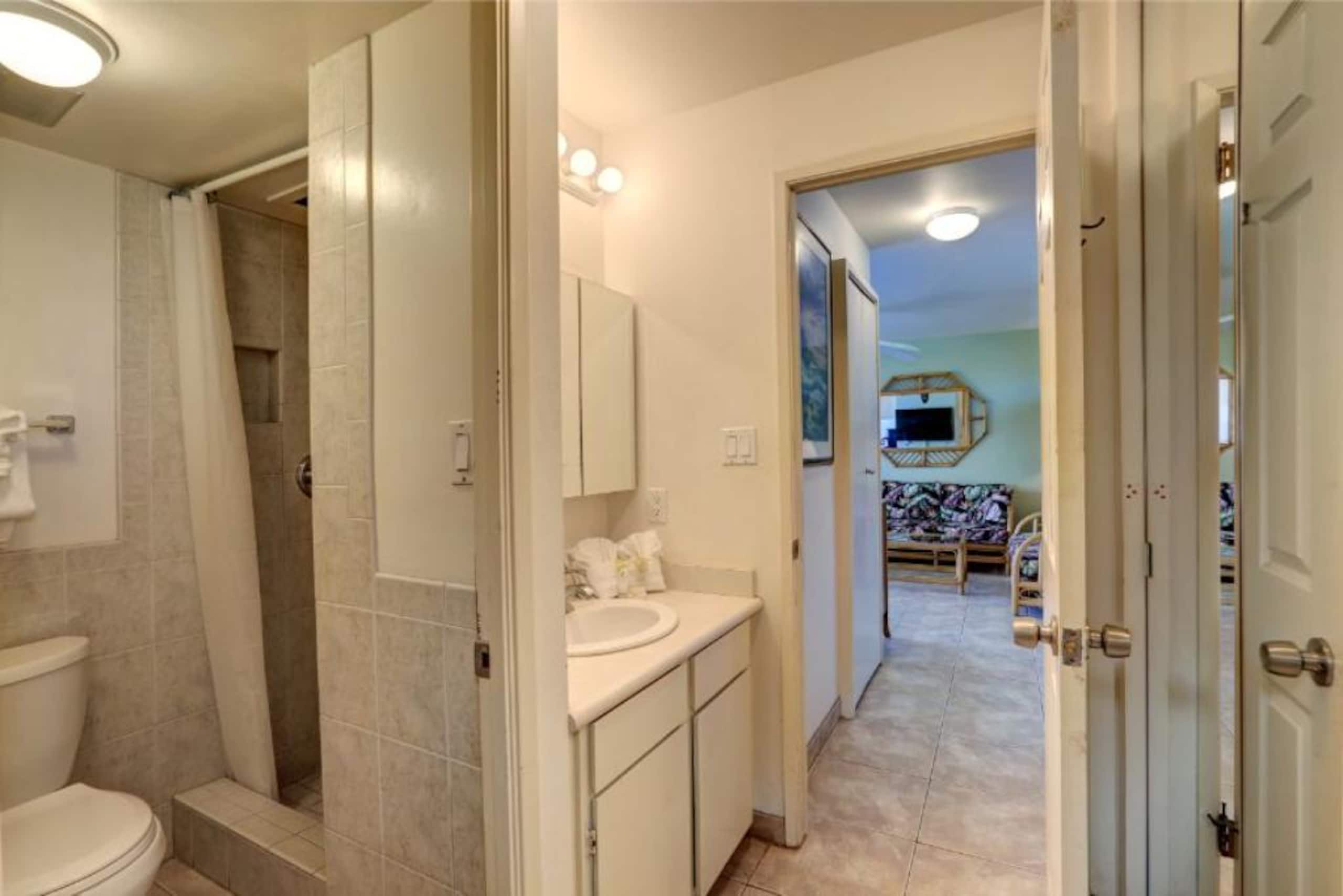 Condo in Kihei · ★4.57 · 2 bedrooms · 3 beds · 2 baths - Image 17