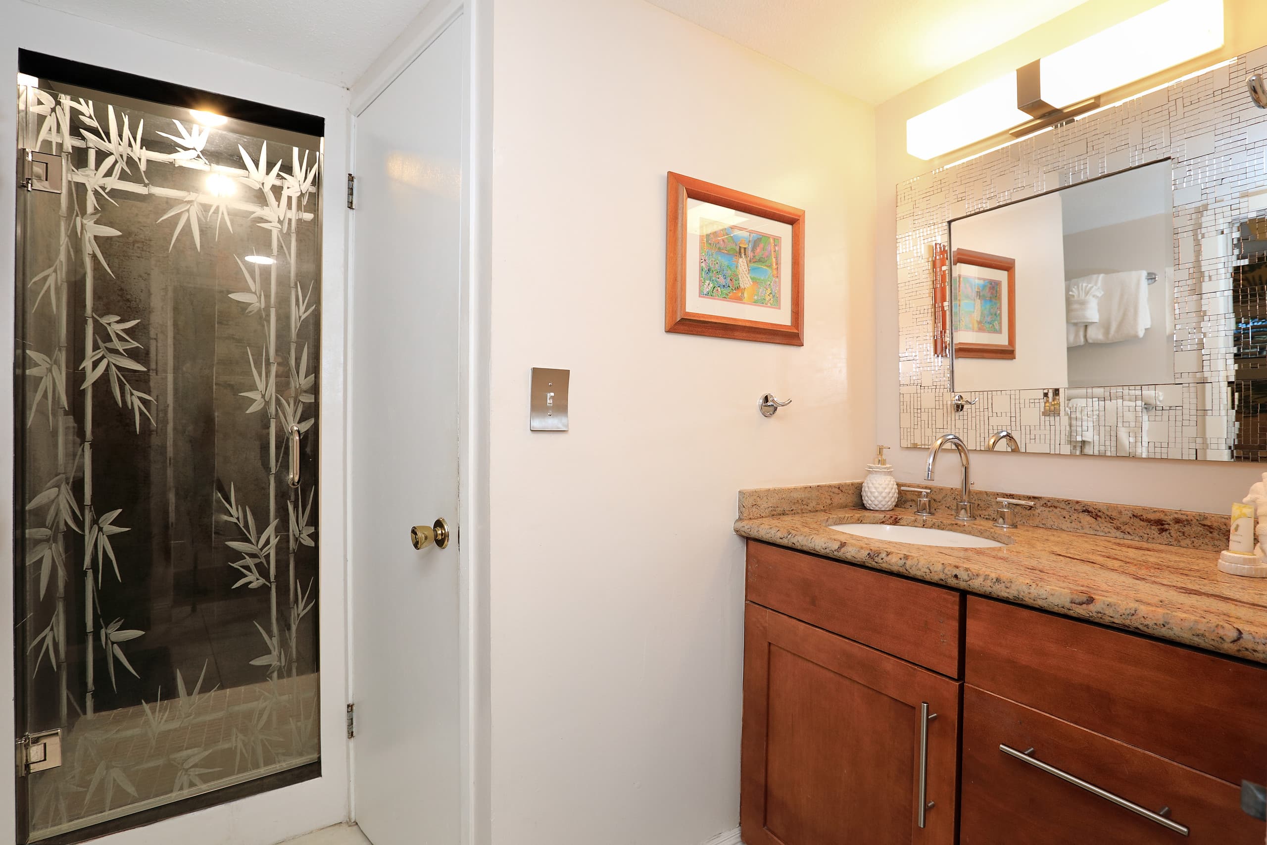 Condo in Kihei · ★4.88 · 1 bedroom · 2 beds · 1 bath - Image 16