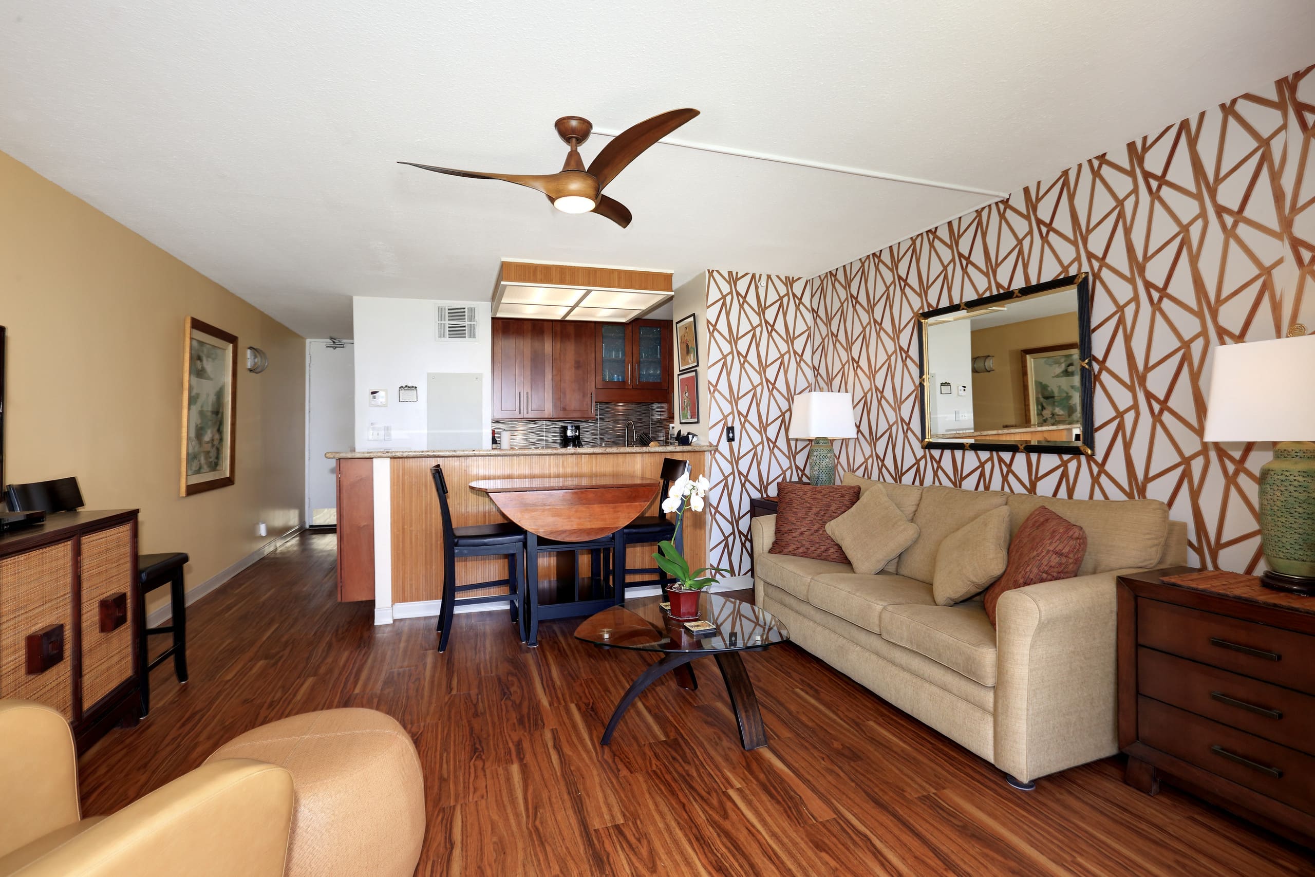 Condo in Kihei · ★4.88 · 1 bedroom · 2 beds · 1 bath - Image 7