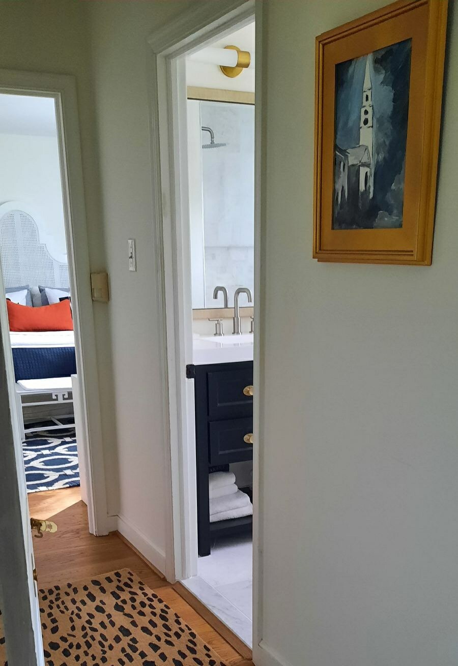 חדר שינה ראשי קווין ואמבט שיש פרטי 