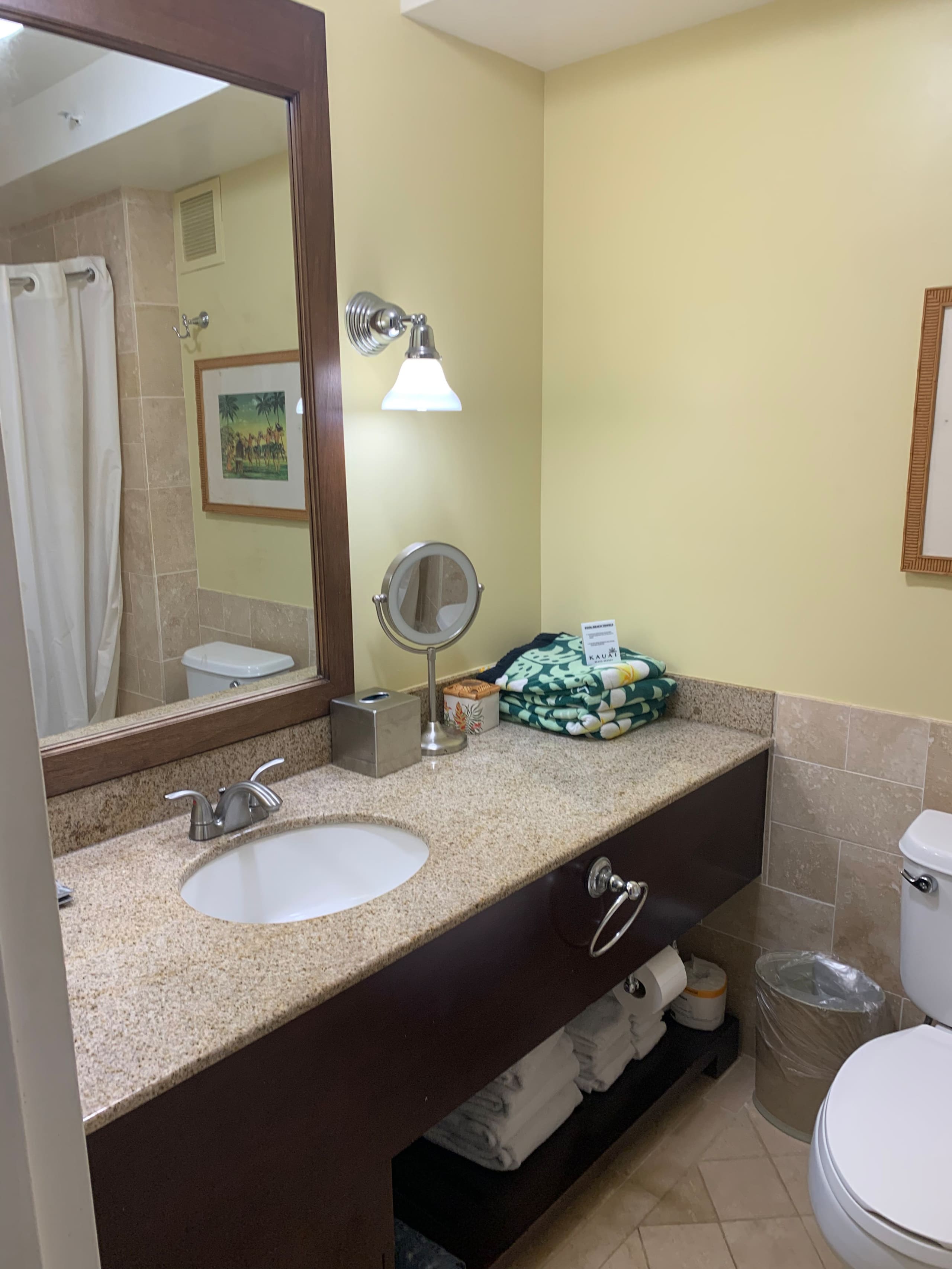 Resort in Lihue · ★4.64 · 1 bedroom · 2 beds · 1 private bath - Image 4