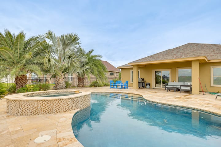 Laguna Vista Resort-Style Home, Private Pool & Spa