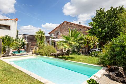 Contemporary barn 10 minutes from the center of Toulouse