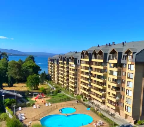 Top performing Airbnb: Apartment facing Lake Villarrica with Wi-Fi and parking in Villarrica