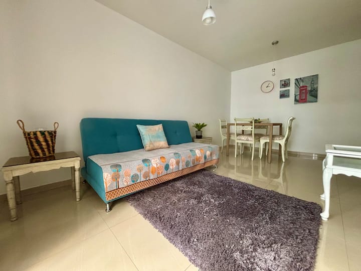 Comfortable 2 Br Apartment - Wifi - Sottomonte - Cali