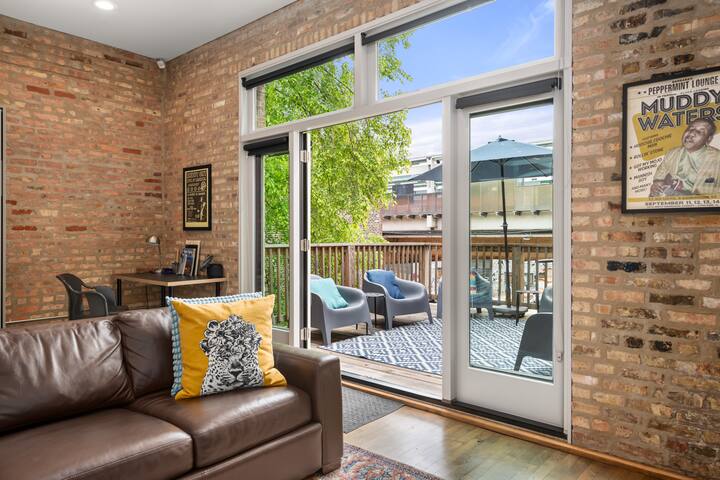 Beautiful and spacious West Loop apartment. gallery image 3