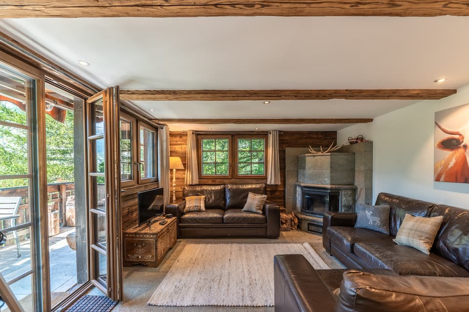 Chalet Bergheim, above Zermatt, Zermatt, Valais, Switzerland, photo 4 of 10
