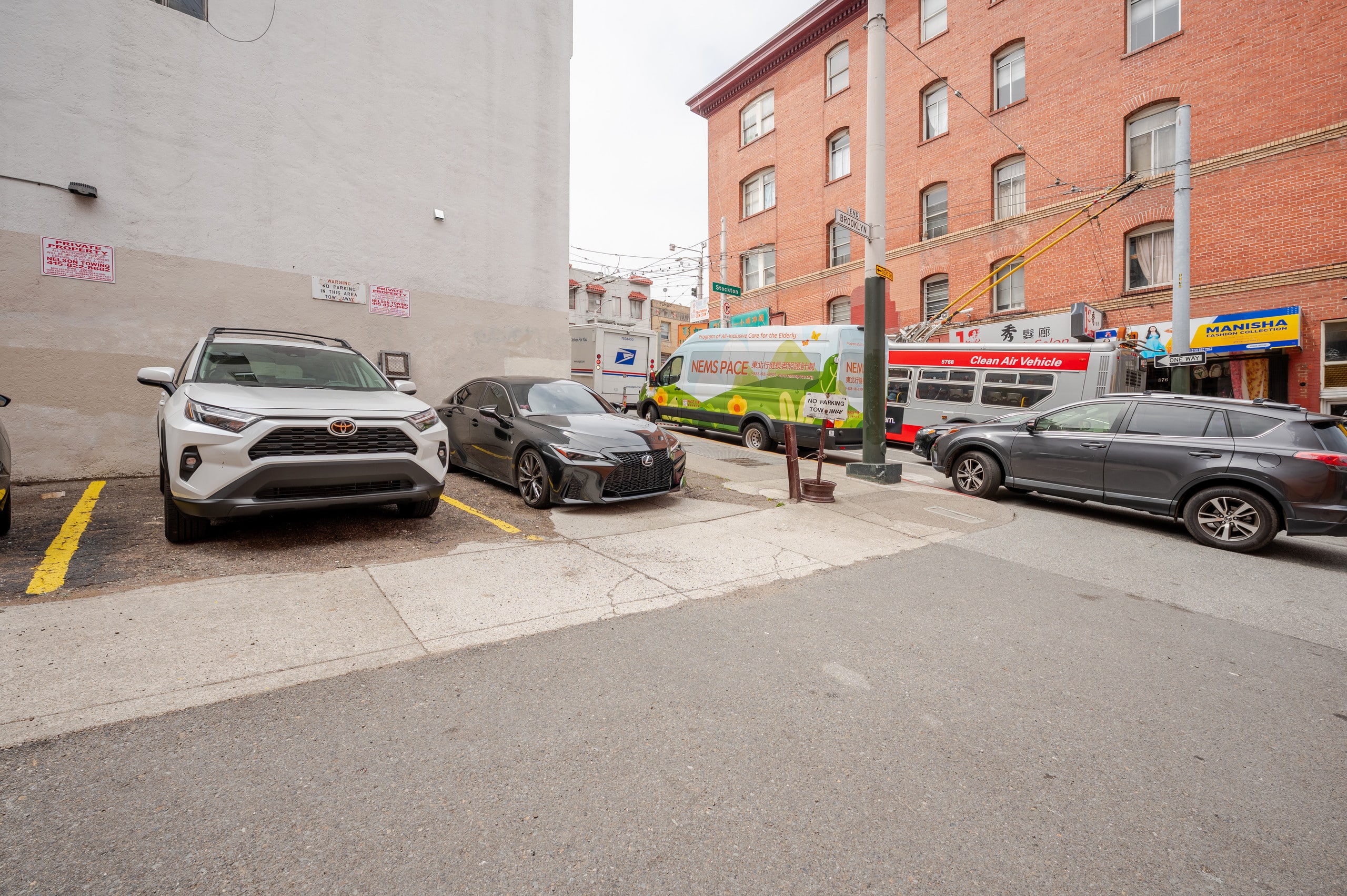 Condo in San Francisco · ★4.93 · 2 bedrooms · 2 beds · 1.5 baths - Image 77