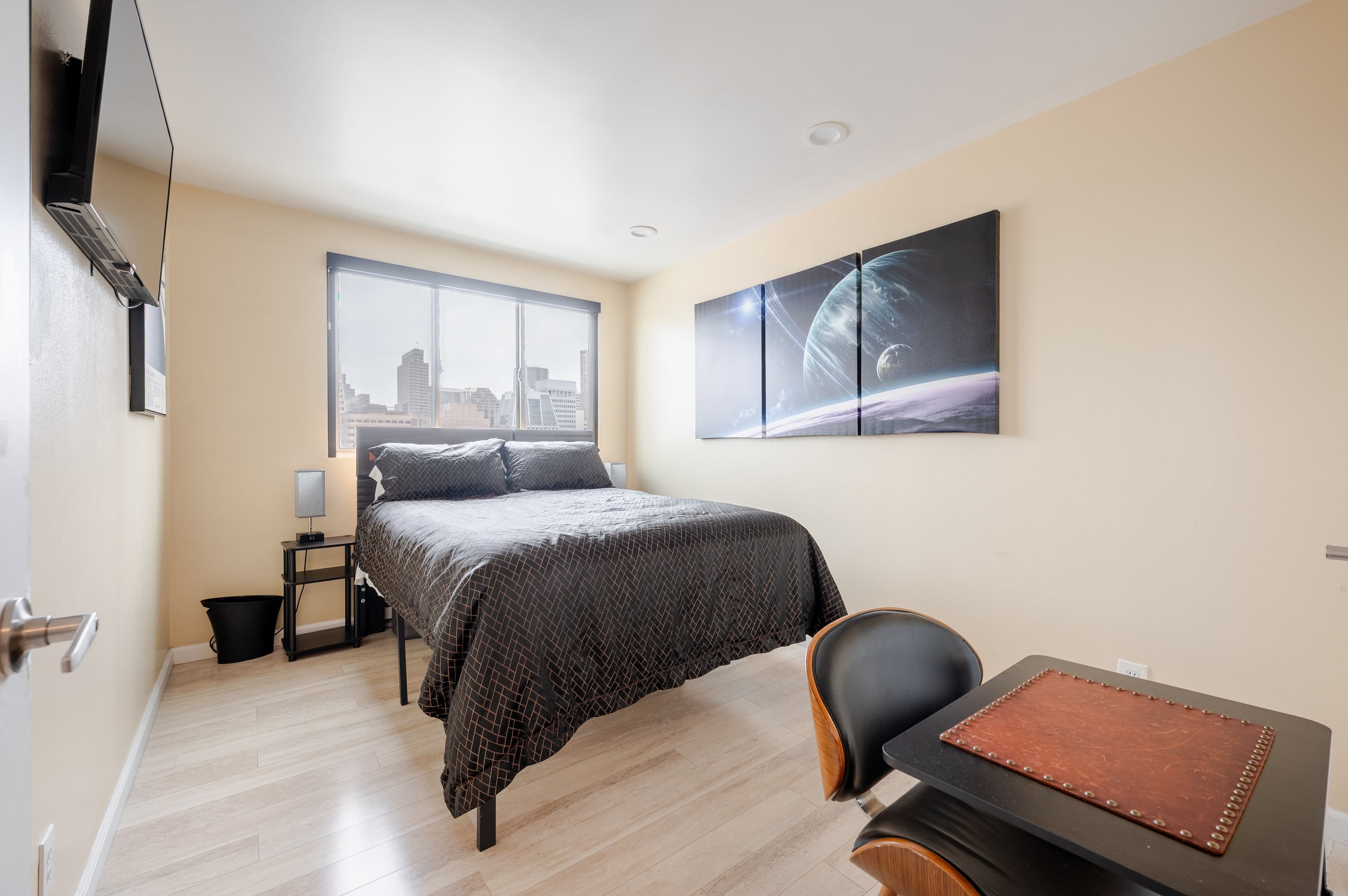 Condo in San Francisco · ★4.93 · 2 bedrooms · 2 beds · 1.5 baths - Image 48