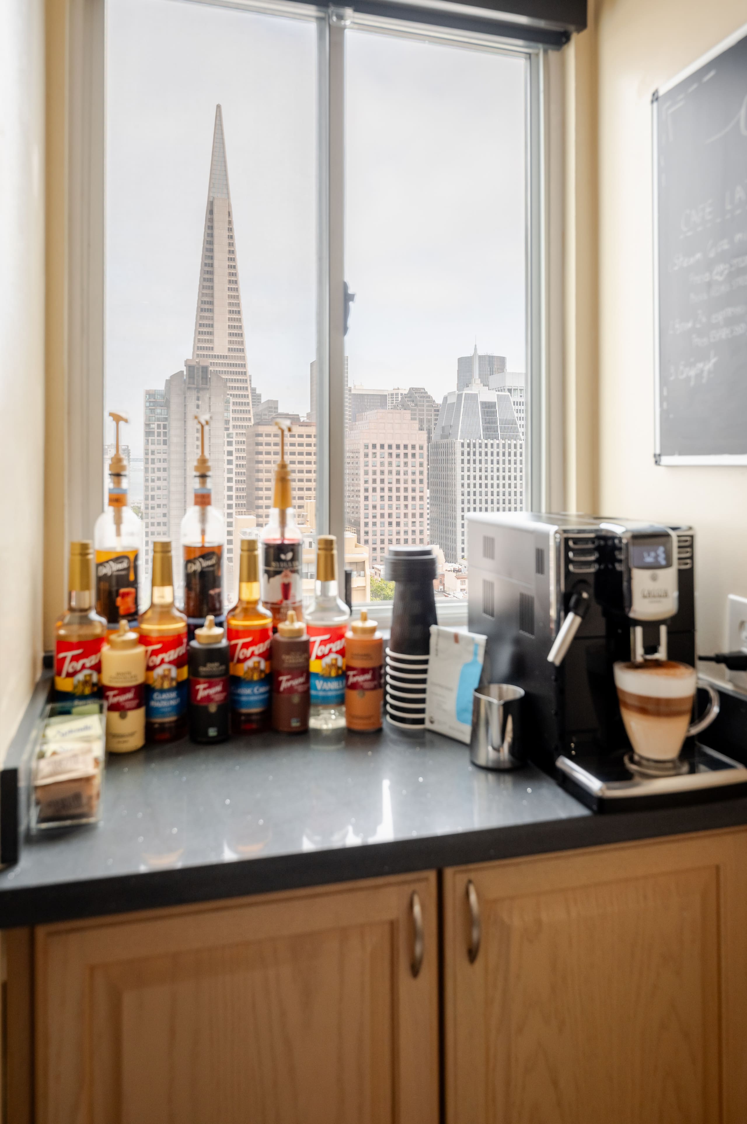 Condo in San Francisco · ★4.93 · 2 bedrooms · 2 beds · 1.5 baths - Image 64