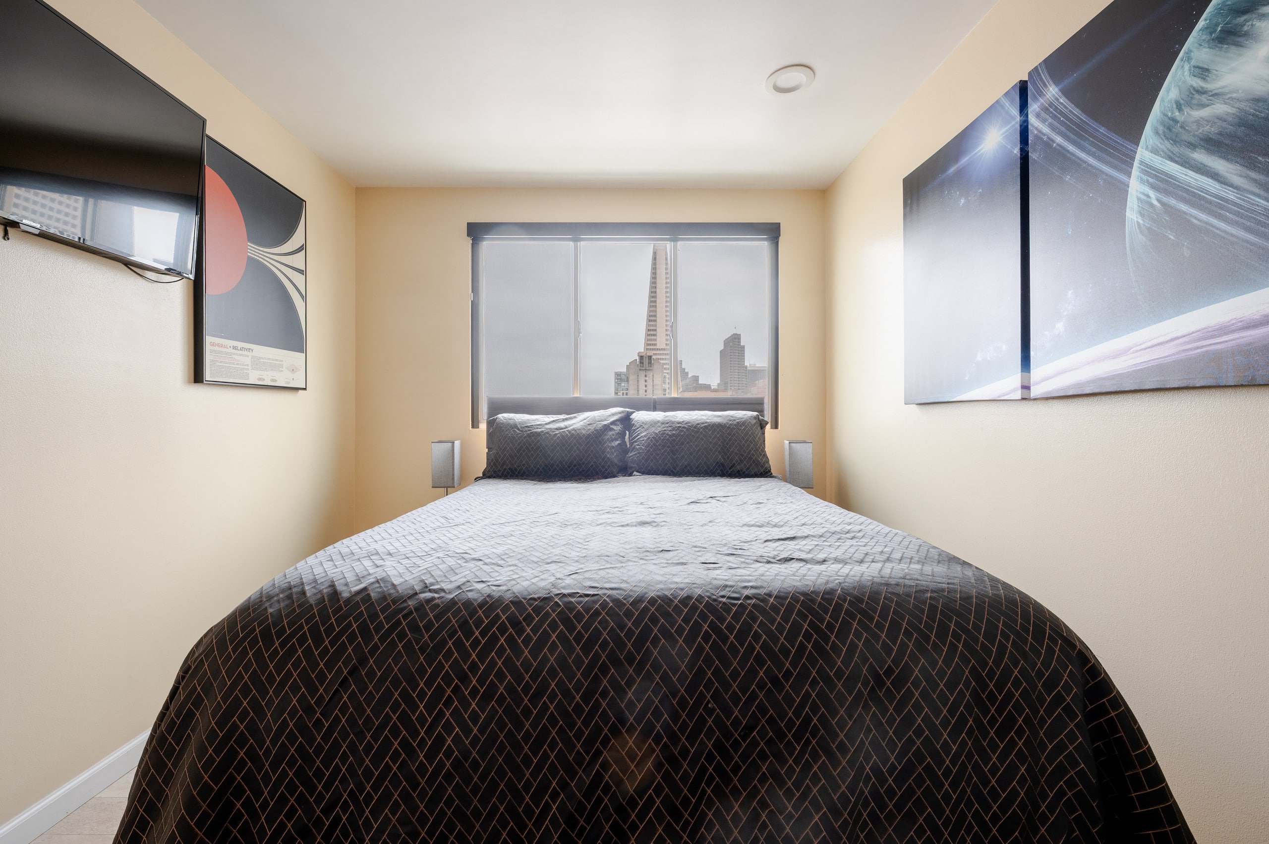 Condo in San Francisco · ★4.93 · 2 bedrooms · 2 beds · 1.5 baths - Image 55