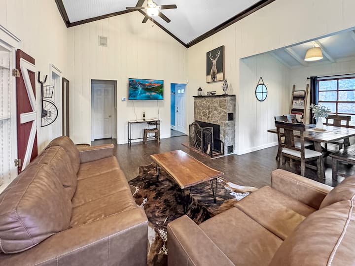 Private Cabin In Multi Acre Park - Park and ride, Brentwood