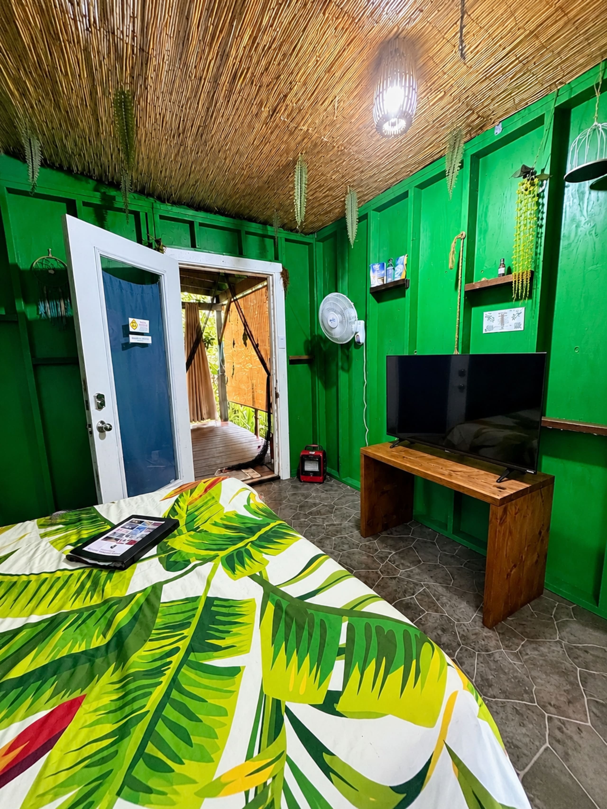 Cabin in Mountain View · ★4.88 · 1 bedroom · 1 bed · 1 private bath - Image 3