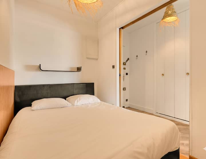 Espace nuit avec lit double