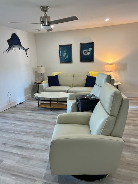 Successful Airbnb property: Madeira Beach Yacht Club! Waterfront Paradise! in Madeira Beach