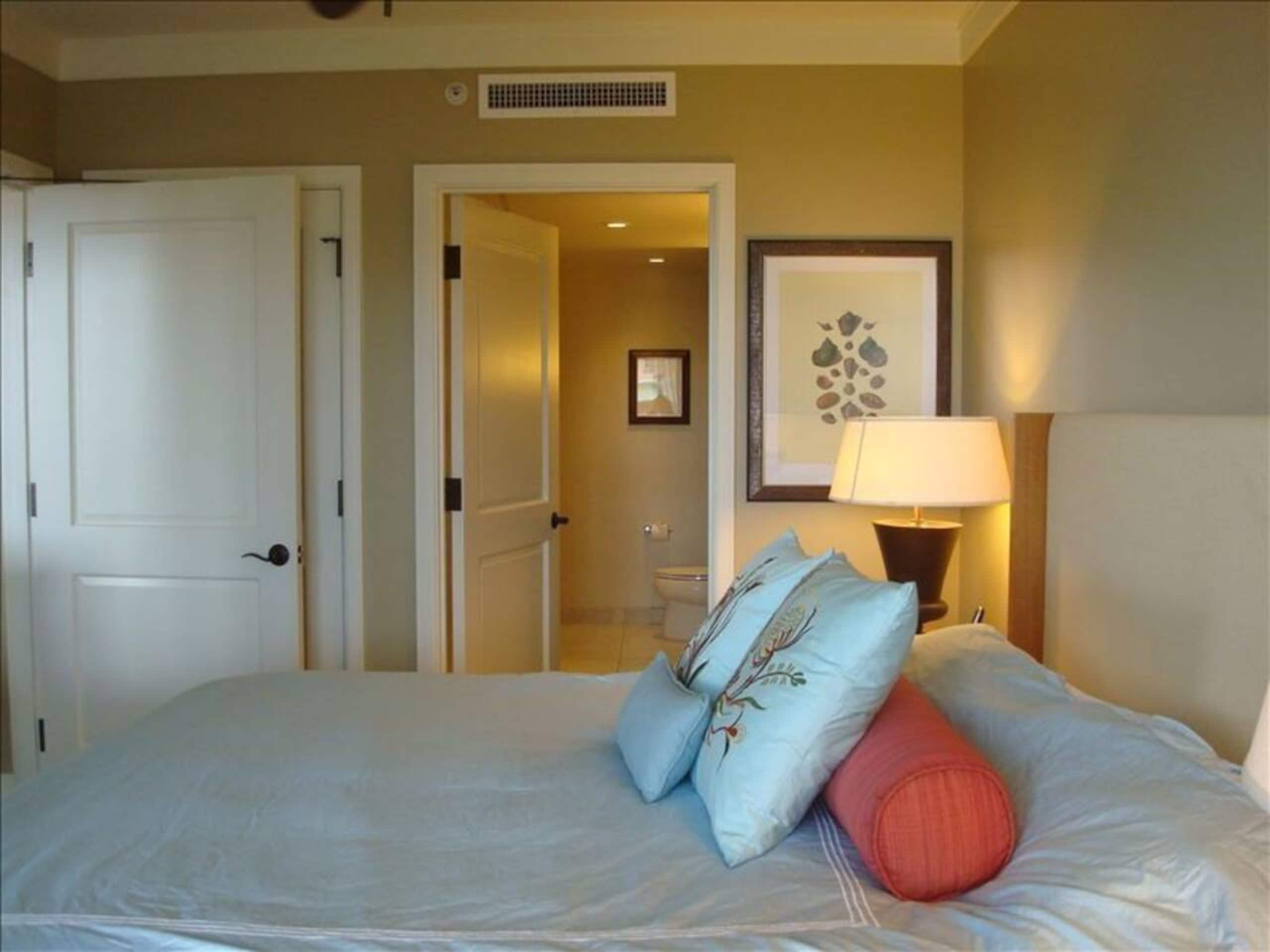 Condo in Lahaina · ★4.6 · 1 bedroom · 2 beds · 1 bath - Image 9