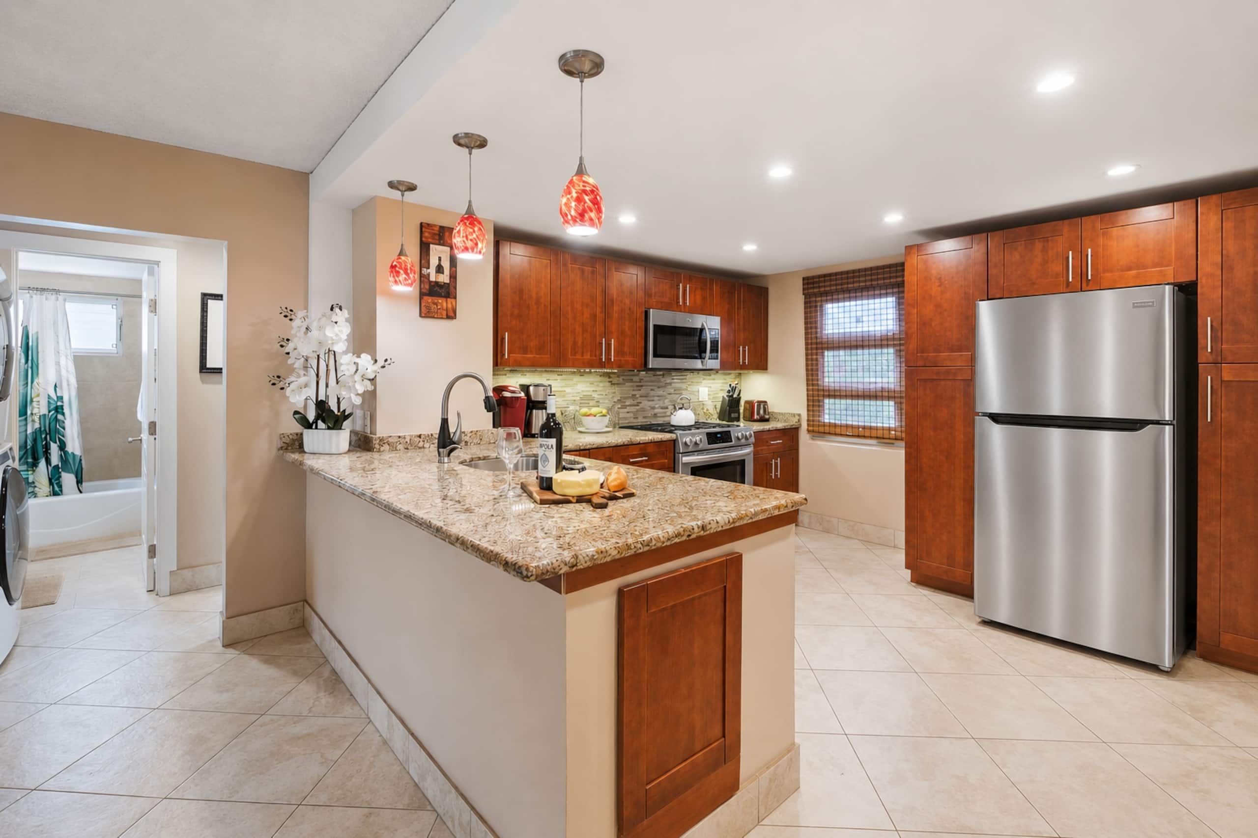 Condo in Kihei · ★4.87 · 2 bedrooms · 3 beds · 2 baths - Image 6