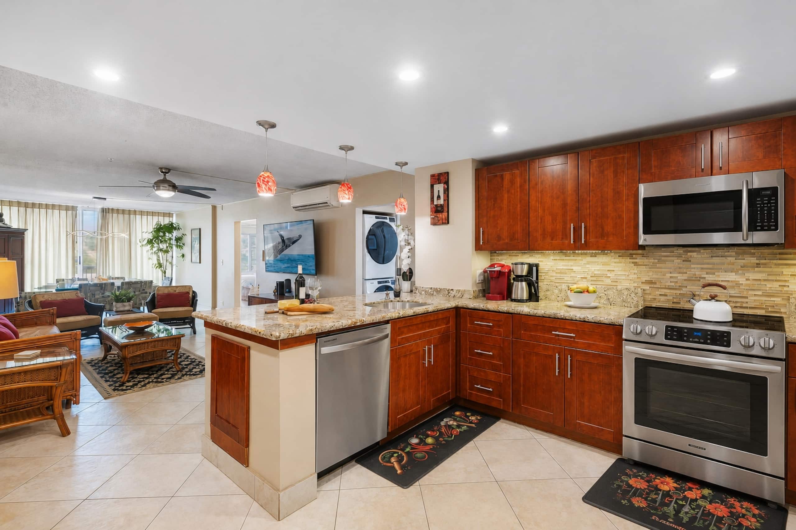 Condo in Kihei · ★4.87 · 2 bedrooms · 3 beds · 2 baths - Image 7