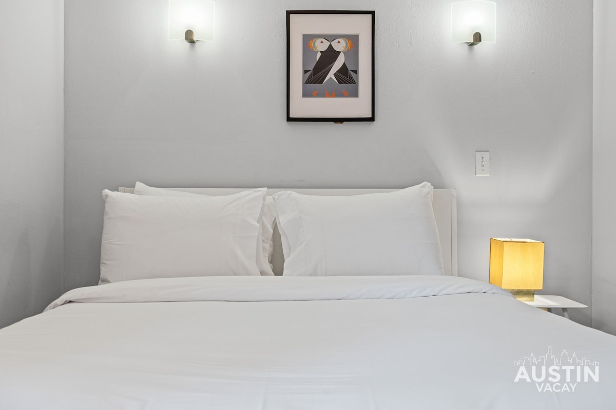 Sweet E Austin Stay | Walk to Coffee, Tacos + Pubs