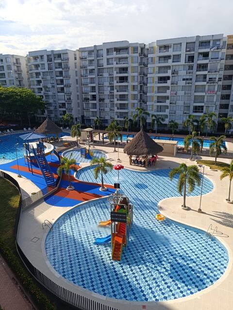 luxurious, Fun  and  Rest  in  Family