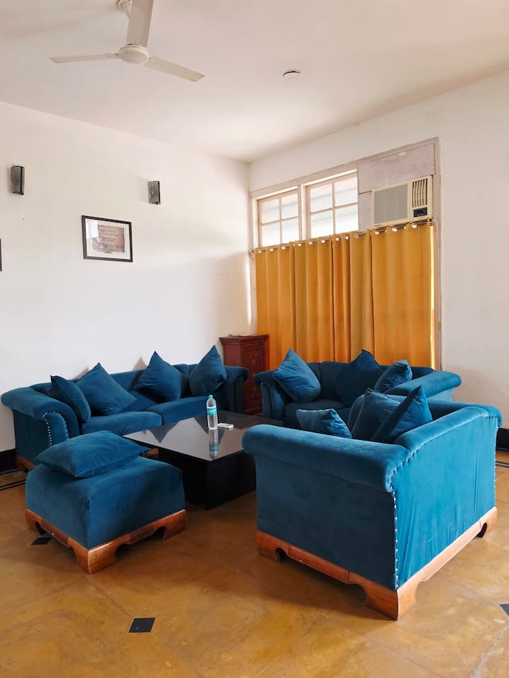 Aqua Retreat (Private 5bhk Villa) @ Chopra Farms - Gurgaon