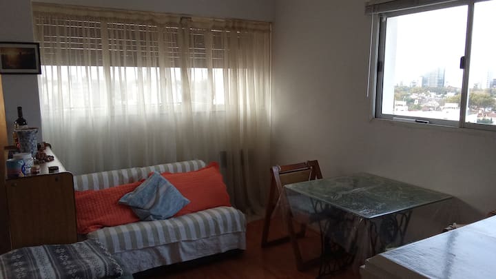 Monoambiente con terraza de uso común en Vicente López