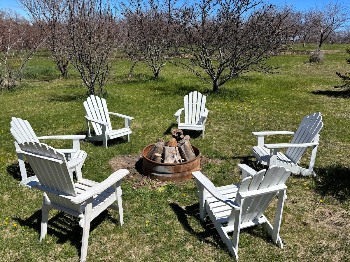 Swedish Orchard Farm - Houses for Rent in Sister Bay, Wisconsin