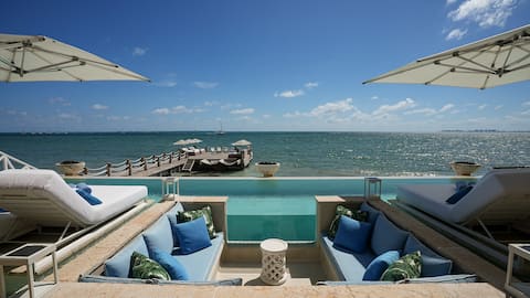 Villa Sha - Luxury Beachfront Villa in Cancun