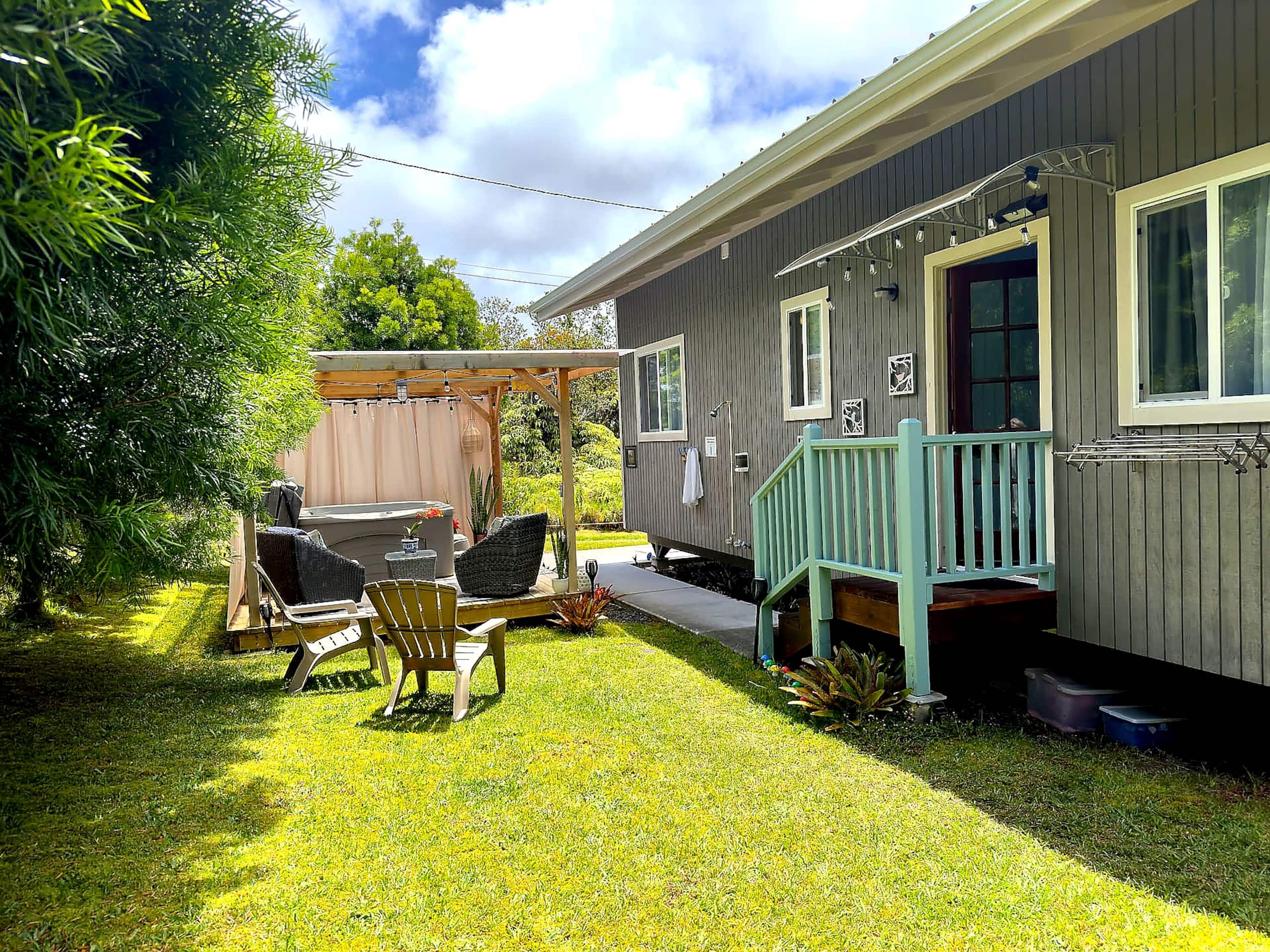 Volcano Rainforest Retreat with Private Hot Tub - Image 14