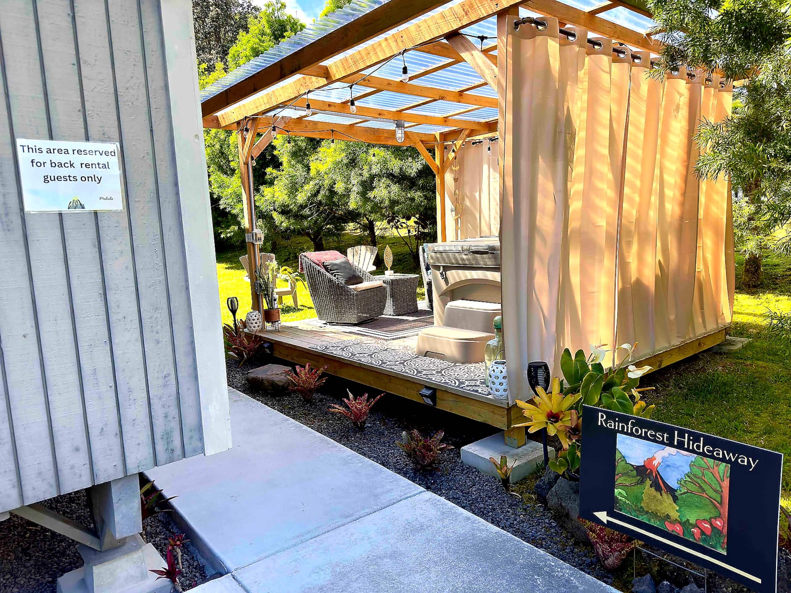 Volcano Rainforest Retreat with Private Hot Tub - Image 15