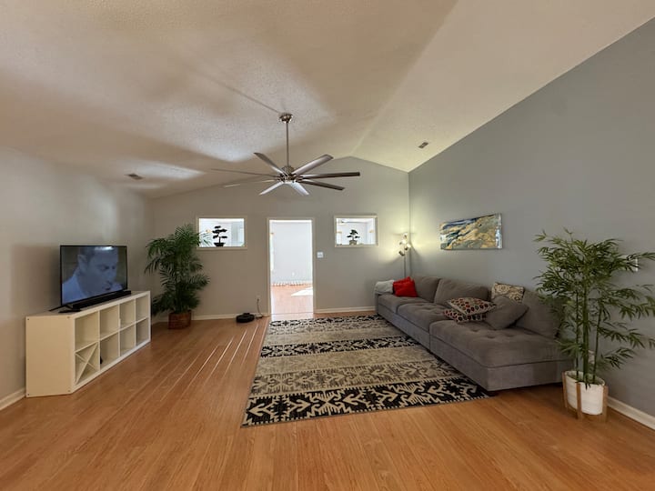 3bedroom Home Near Redstone Arsenal Gate At Martin - Huntsville, AL