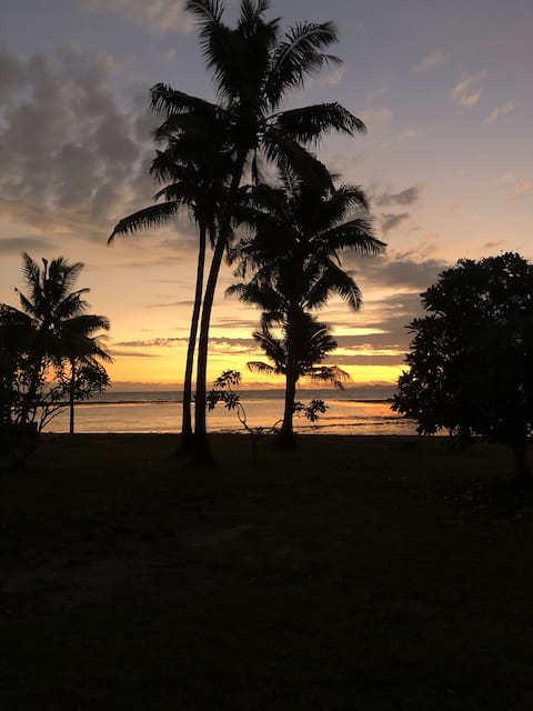 Matasawa. Absolute Beachfront. 15 min from airport