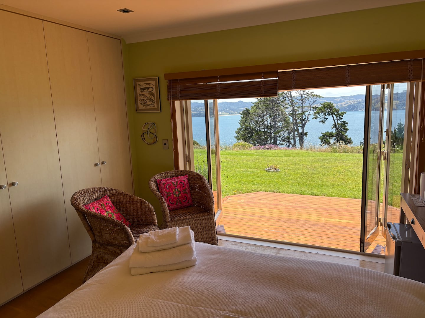 Luxury: Prime Location Hahei- Stunning Views 4