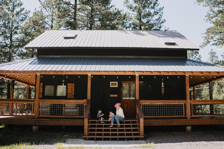 Cabin In the Pines -Walk to Sargents Wildlife Area