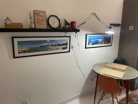 Top performing Airbnb: Cozy studio in Copacabana / subway exit. in Copacabana