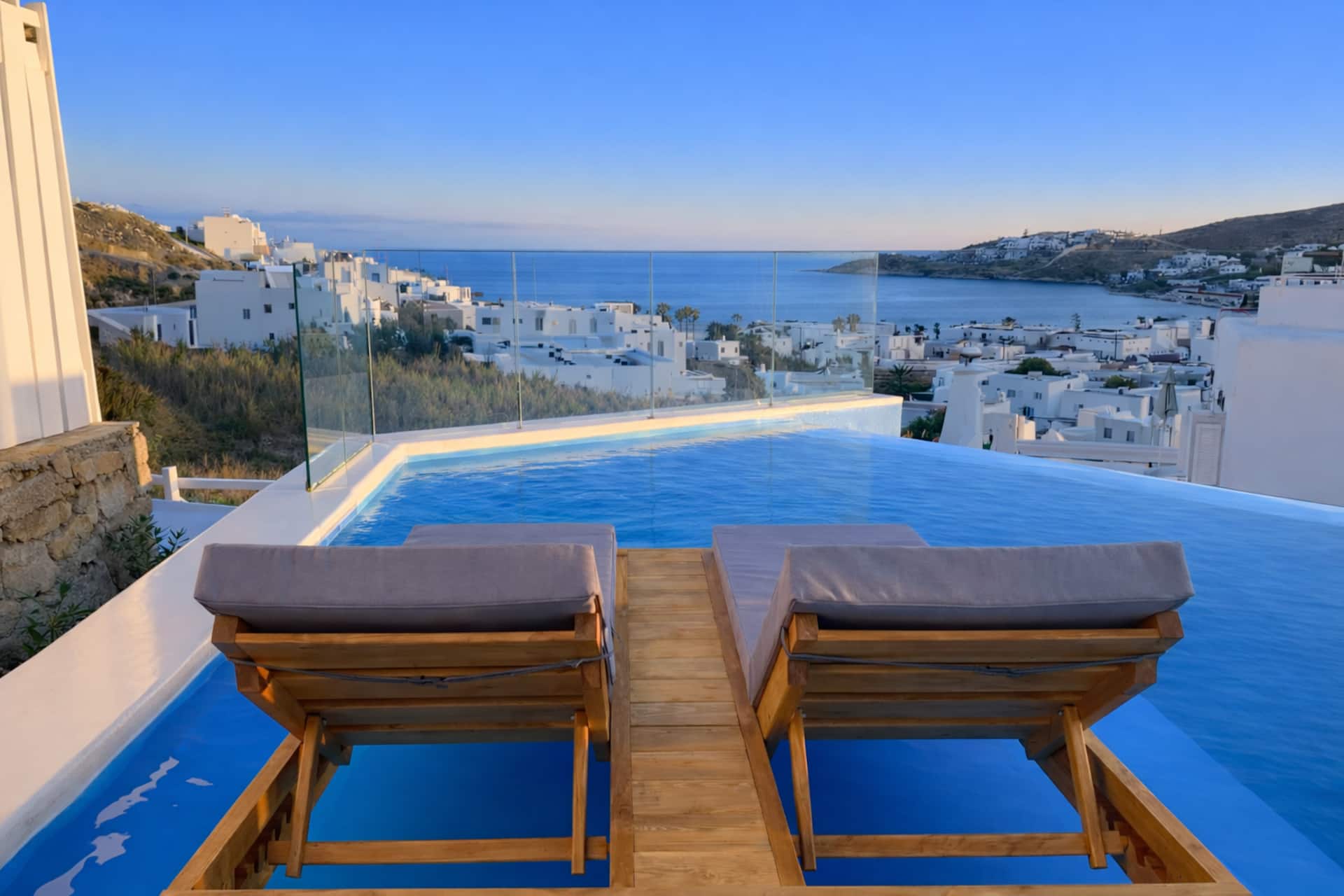 Infinity Private Pool 500m from Beach & MykonoTown