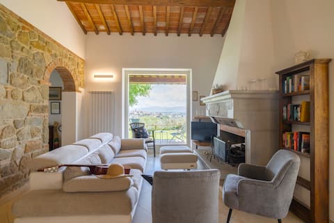 Proprietà Airbnb di successo: LUXURY VILLA SALTWATER POOL 35 min FROM CORTONA a Monte San Savino