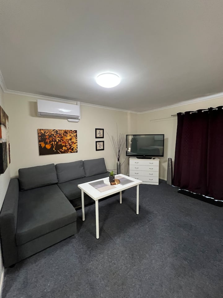 Comfortable Studio In Caboolture! - Caboolture