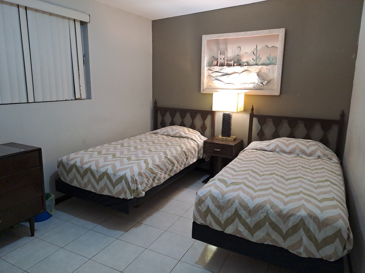 غرفة النوم 1