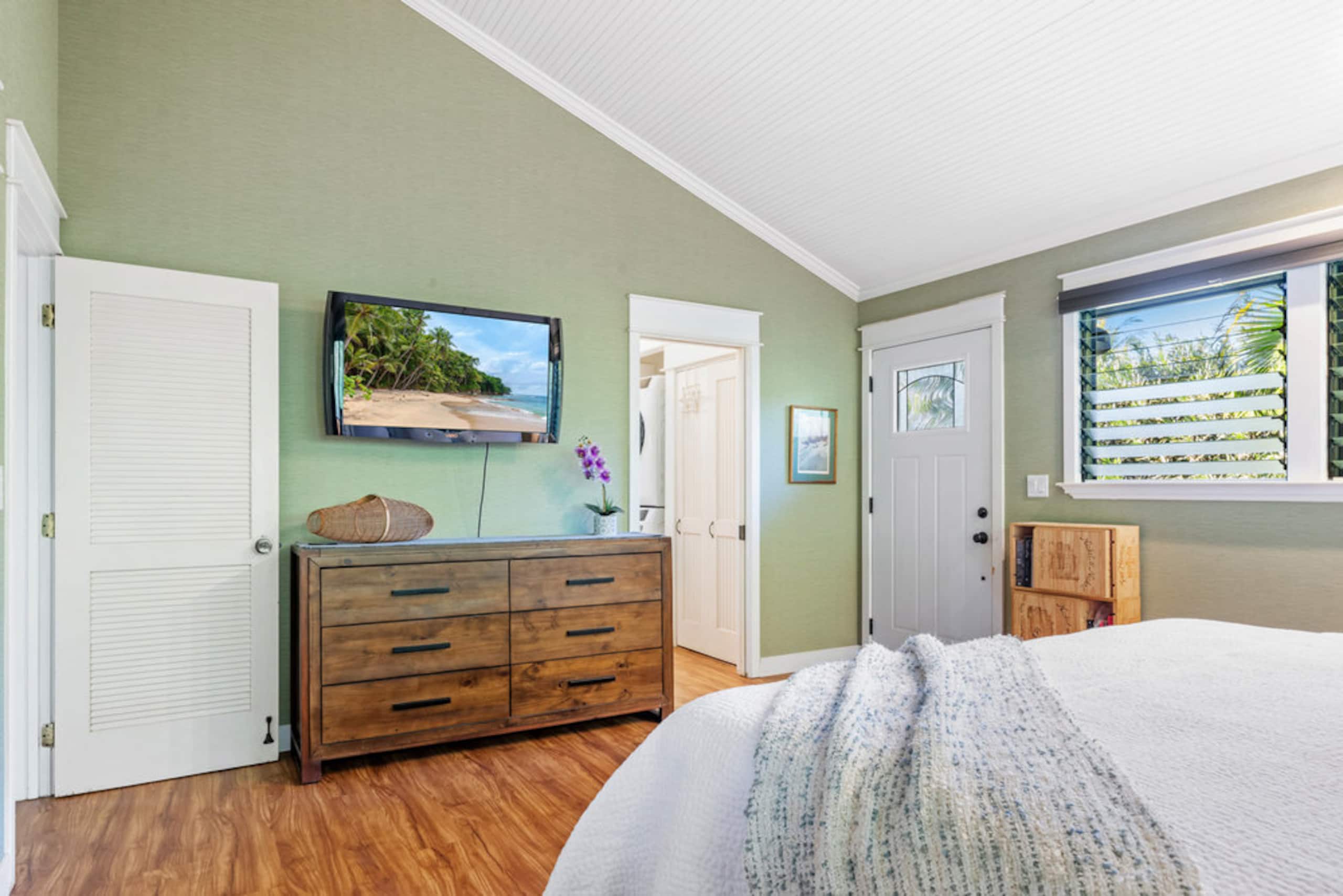 CLASSIC HAWAIIAN COTTAGE - Image 14