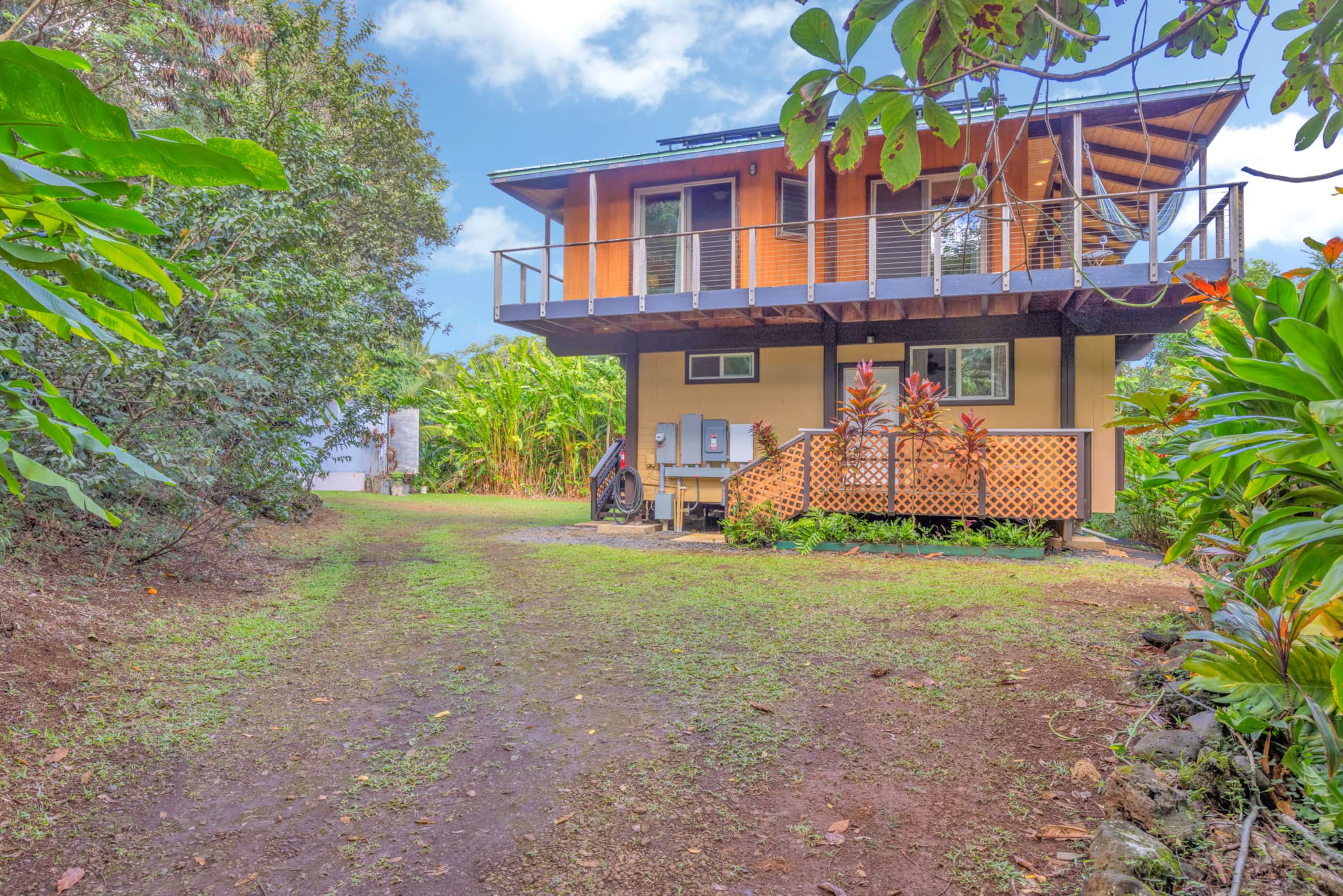Stay in Hana Upstairs - Photo 23