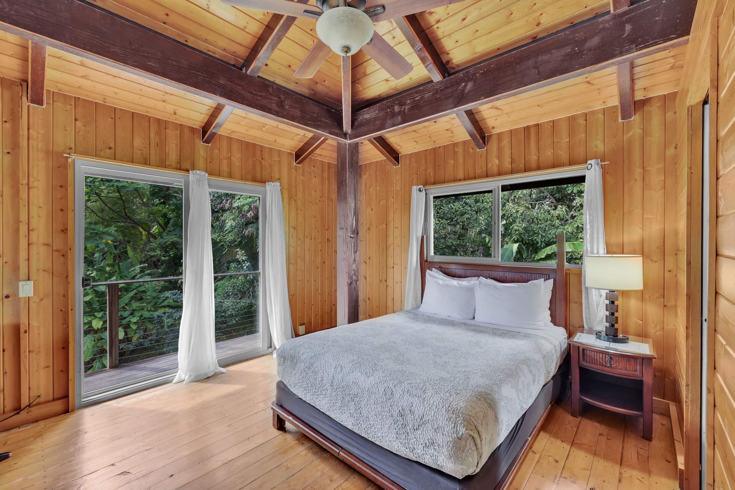 Stay in Hana Upstairs - Photo 16