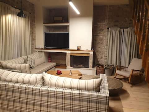 Dimitsana's Luxurious Stone Villa