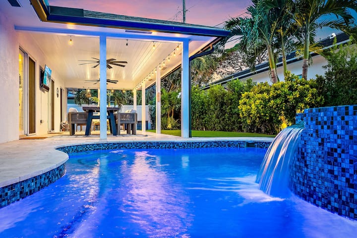New Coastal Contemporary Home  Close To Everything - Bahamas