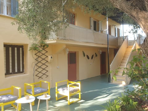 Petrochori before midnight