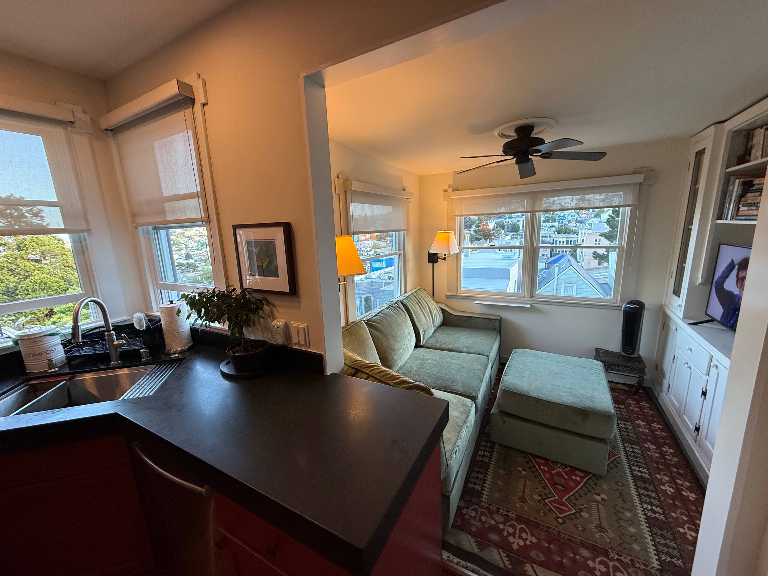 Home in San Francisco · ★4.93 · 3 bedrooms · 3 beds · 1.5 baths - Image 5