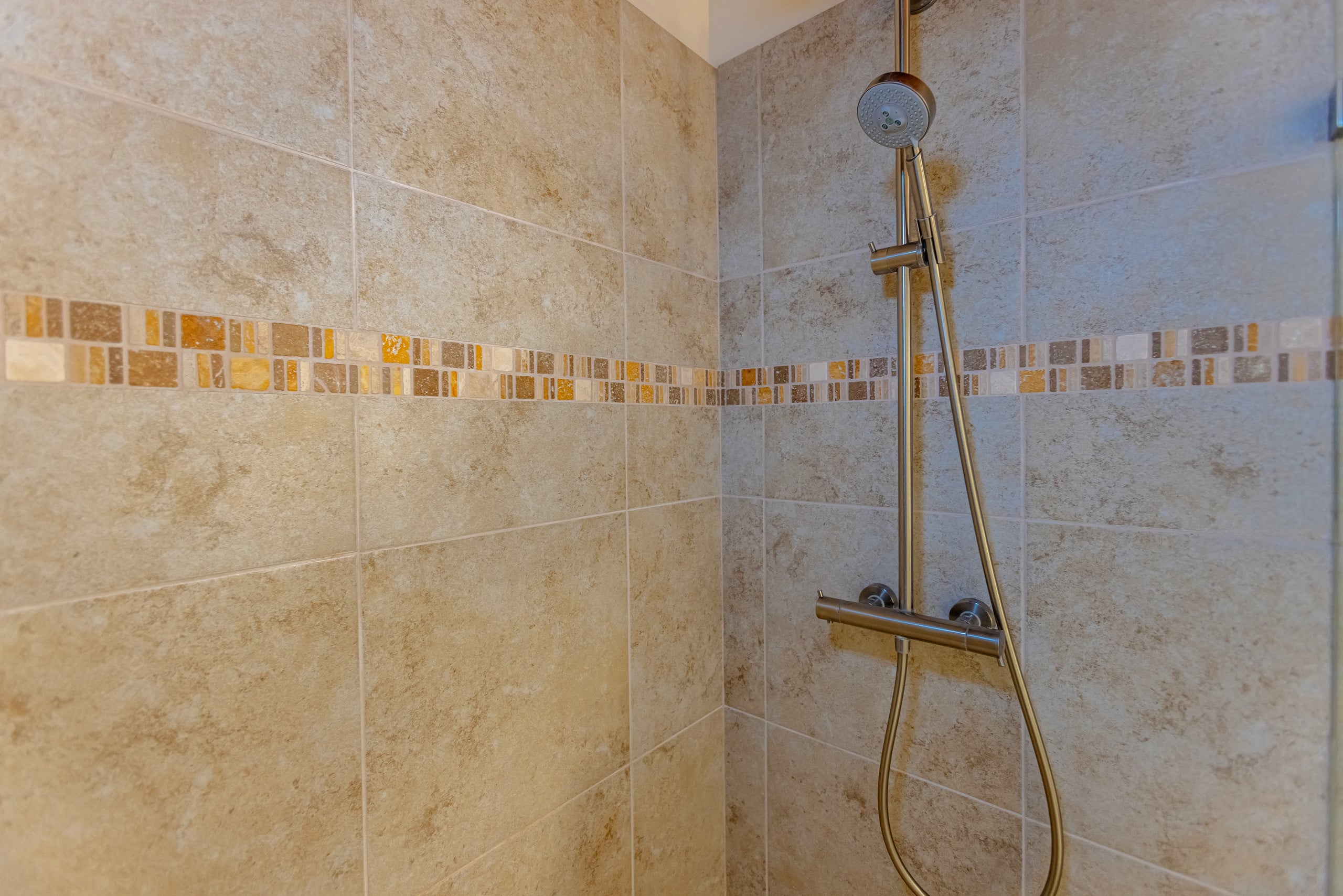 Condo in Lahaina · ★4.67 · 2 bedrooms · 3 beds · 2 baths - Image 23