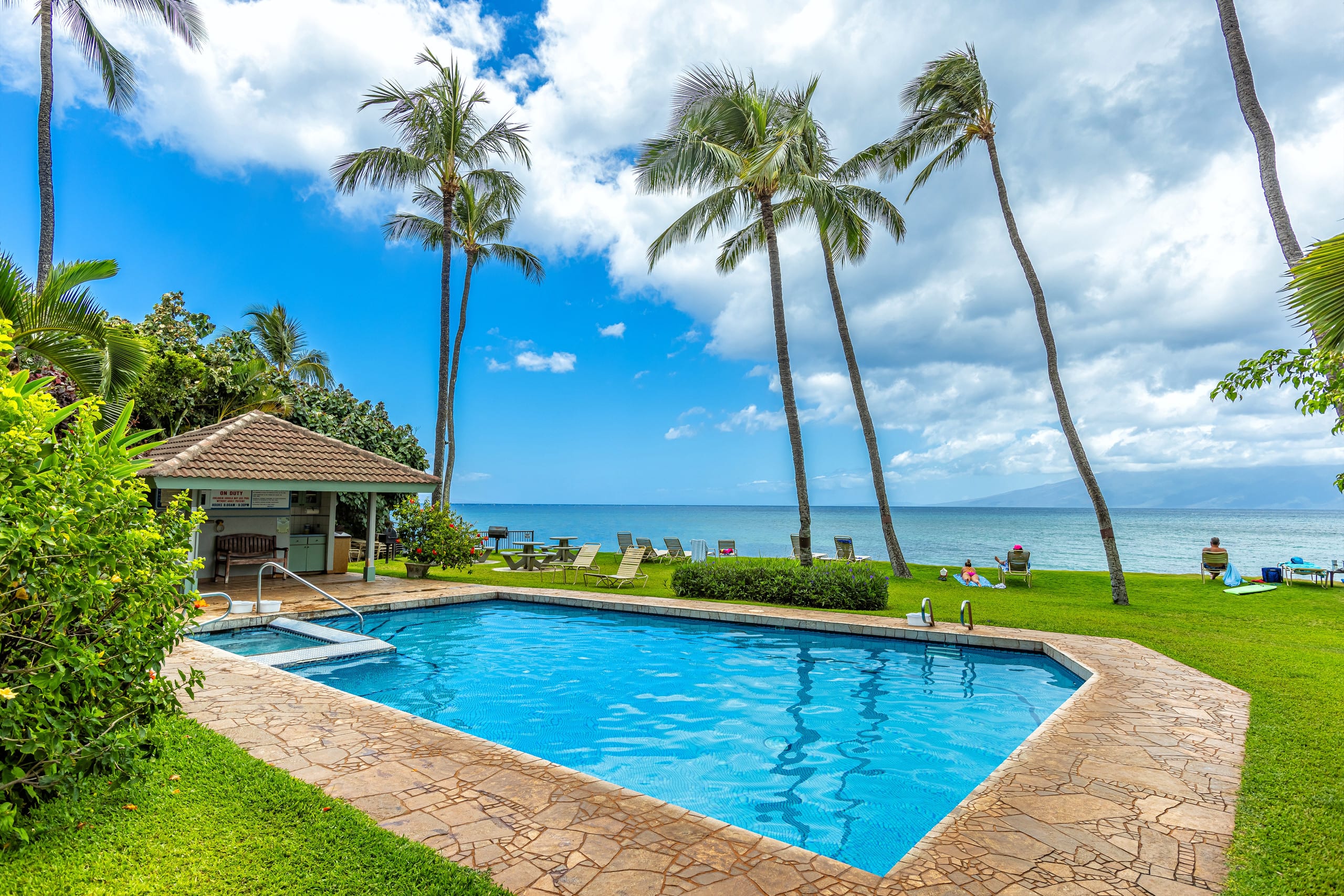 Condo in Lahaina · ★4.67 · 2 bedrooms · 3 beds · 2 baths - Image 5