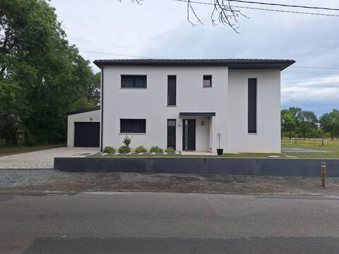 Modern house near Nantes and airport